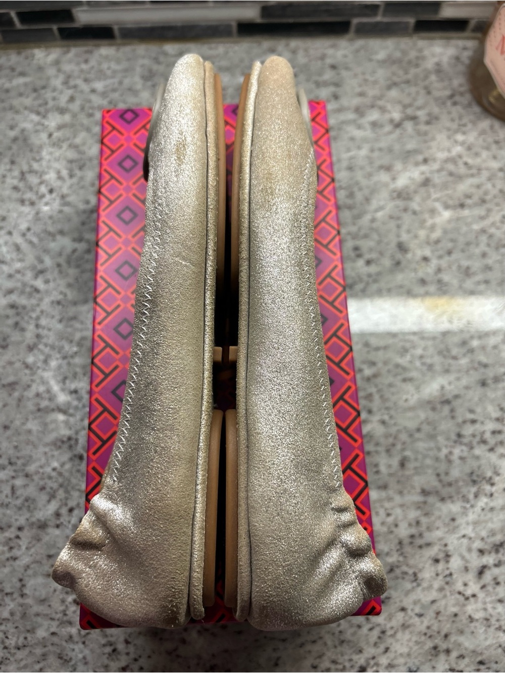 Tory Burch Minnie Travel Metallic sand  Ballet Flats with Logo - size 8 - Picture 4 of 9